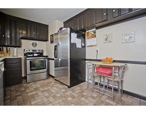 49 Loretta Street Springfield, MA 01118 - Photo 7 of 19 Gallery Image 7