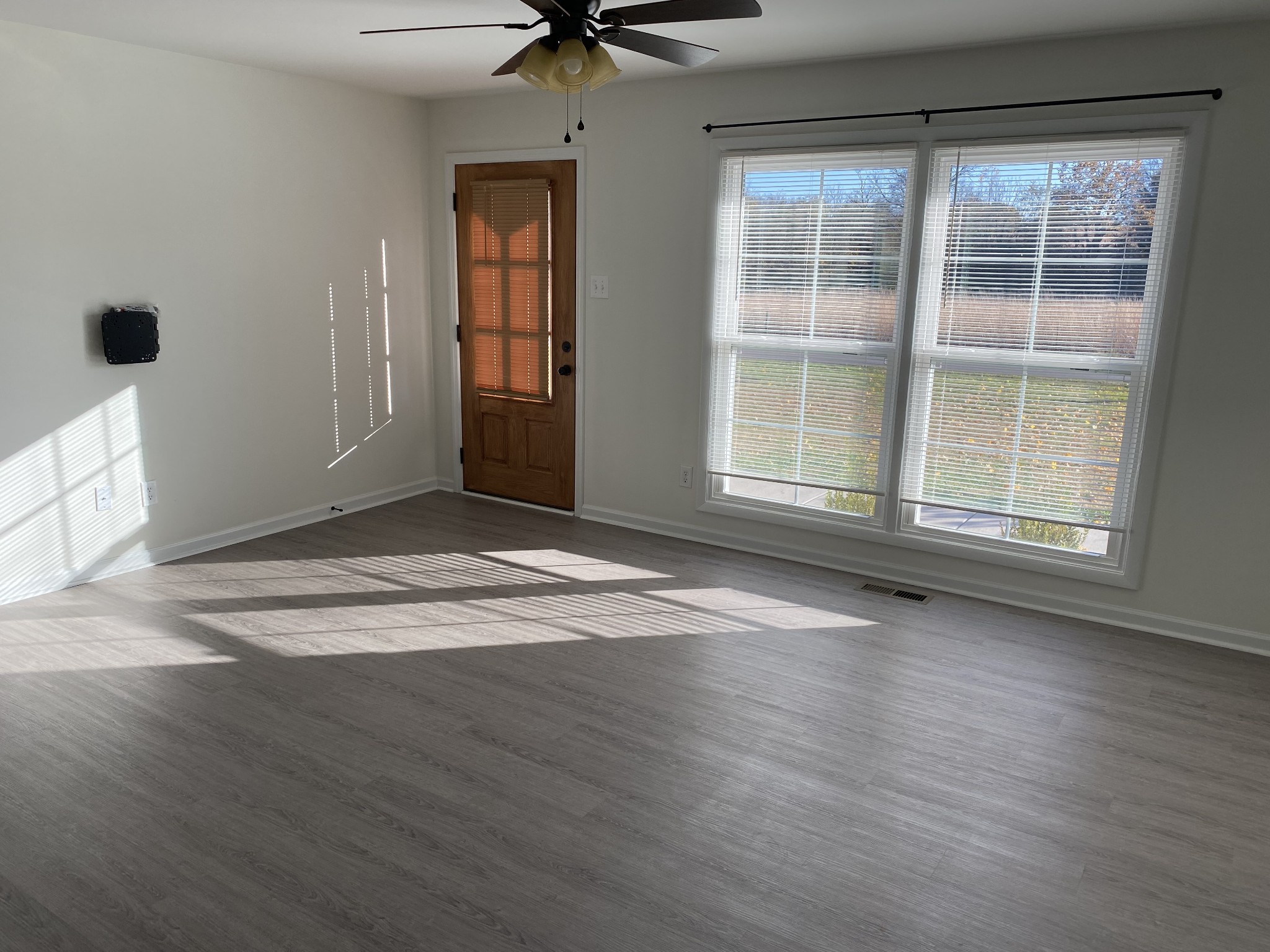 1439 Old Lake Road Lewisburg, TN 37091 - Photo 19 of 43 Gallery Image 19