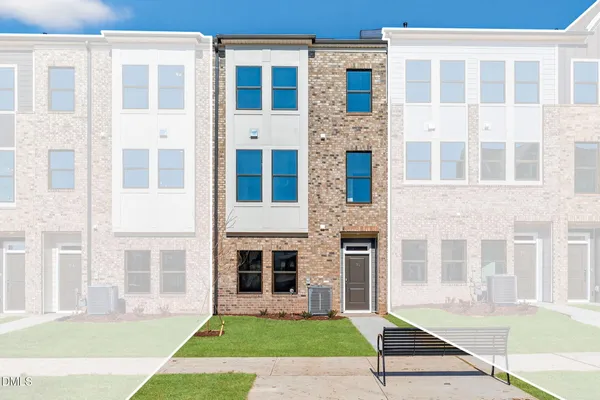 $539,990 | 776 Ballyneal Alley, Cary, NC 27513