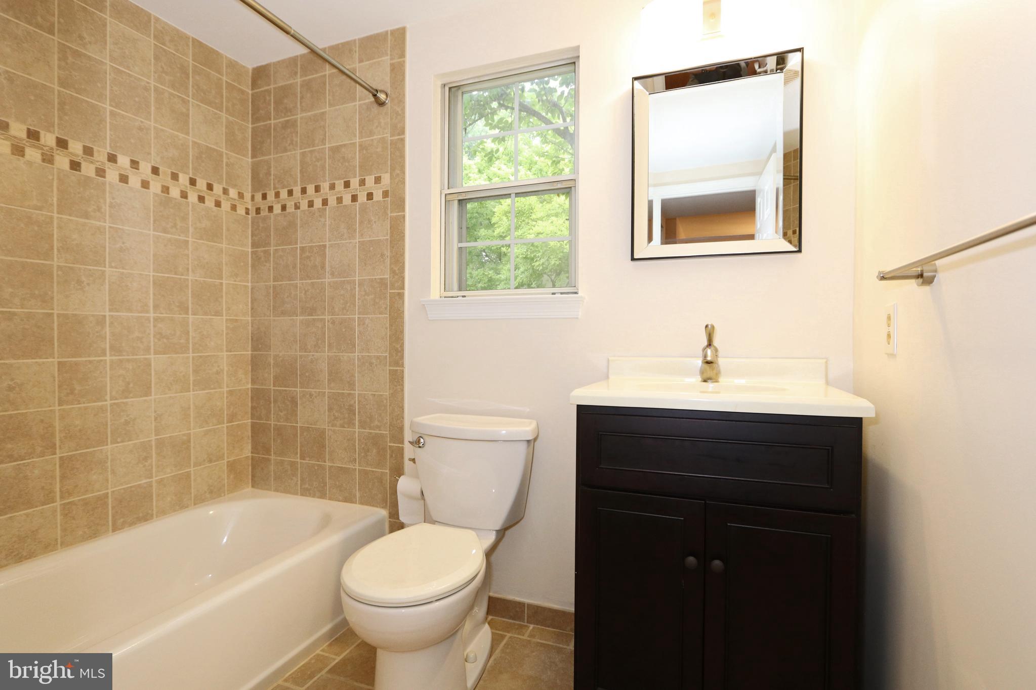 161 Valley Stream Lane Chesterbrook, PA 19087 - Photo 17 of 28 Second Full Bathroom