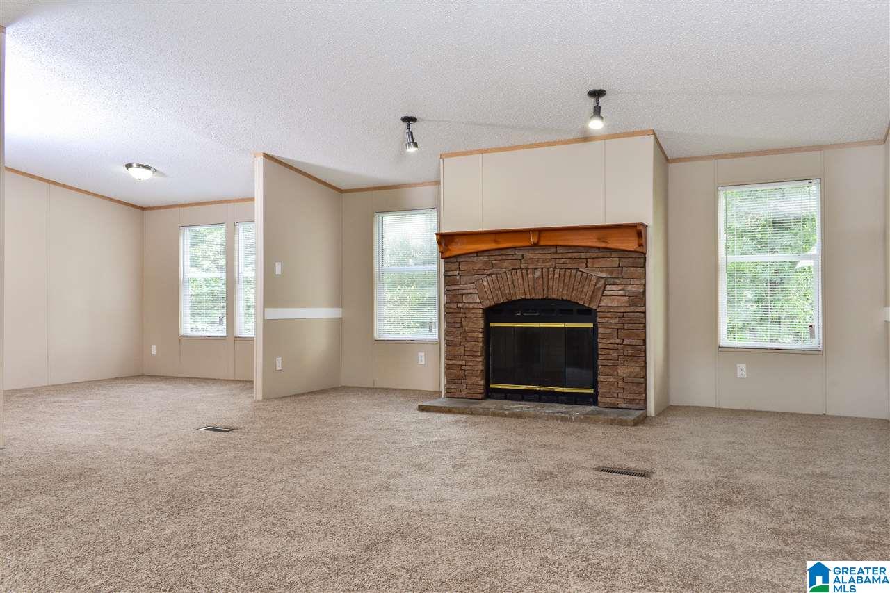 344 Boren Road Warrior, AL 35180 - Photo 3 of 23