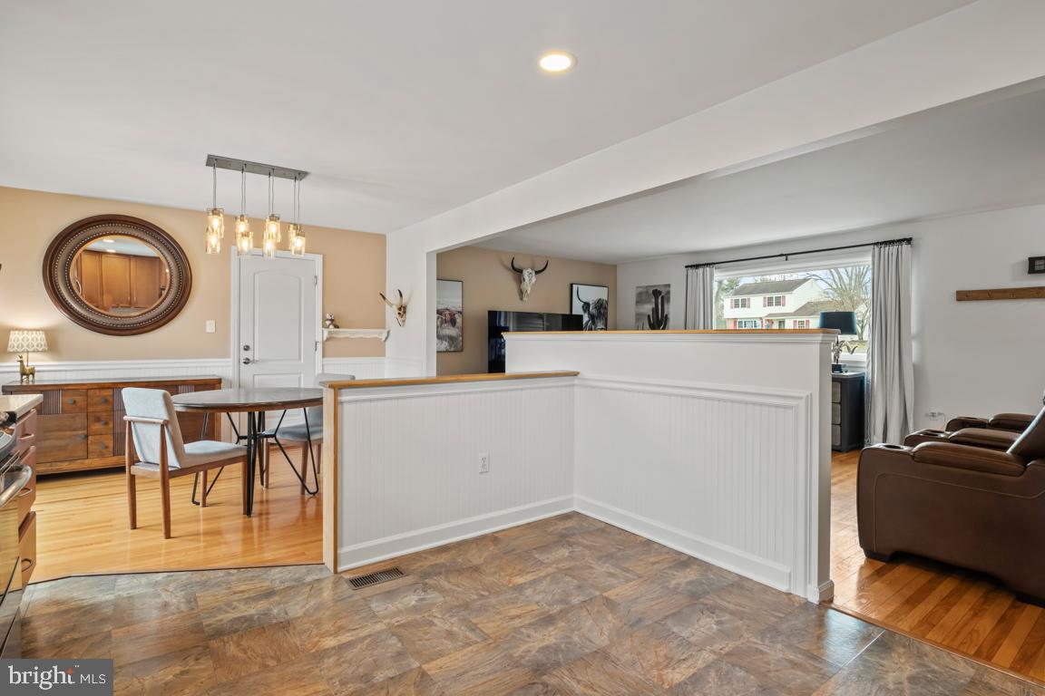 965 Anders Road Lansdale, PA 19446 - Photo 6 of 32