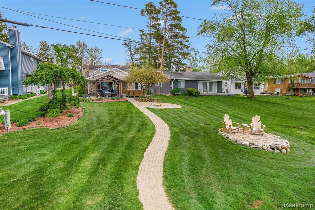 6025 Mabley Hill Road Fenton, MI 48430 - Photo 19 of 27