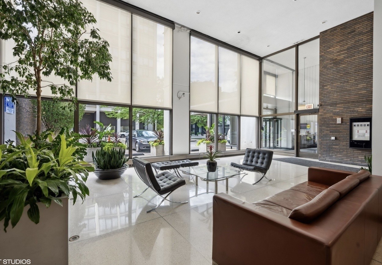 5455 North Sheridan Road, Unit 2803 Chicago, IL 60640 - Photo 2 of 23