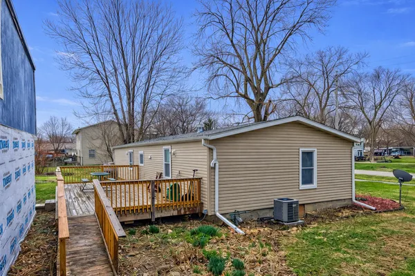 $239,900 | 133 South Street, Seneca, IL 61360