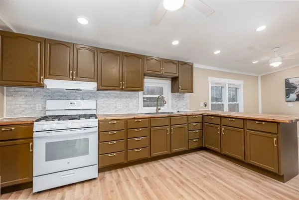 $239,900 | 133 South Street, Seneca, IL 61360