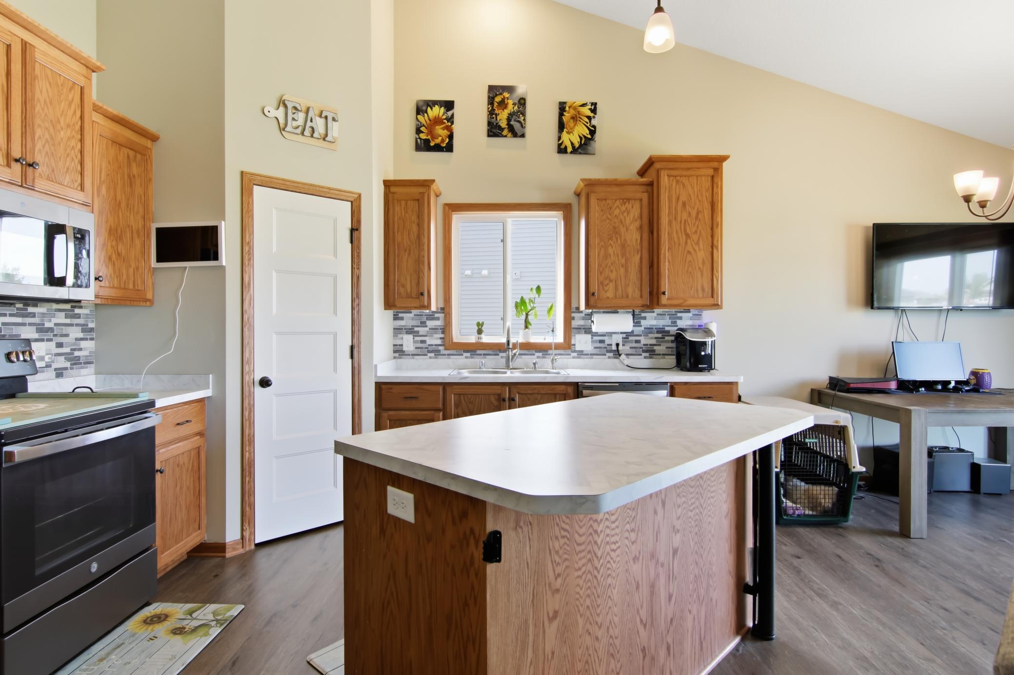 411 Staples Road Osceola, WI 54020 - Photo 3 of 28 Gallery Image 3