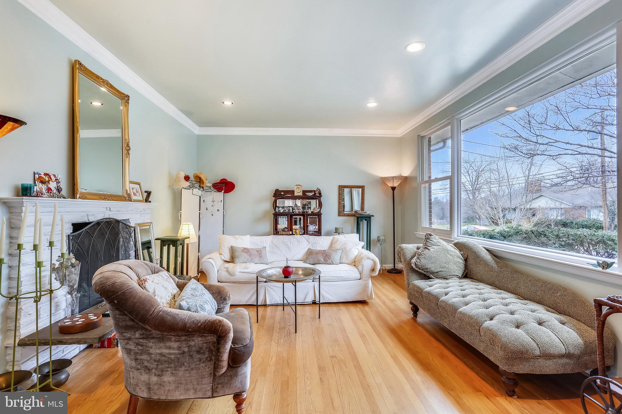 9115 Brierly Road Chevy Chase, MD 20815 - Photo 3 of 51