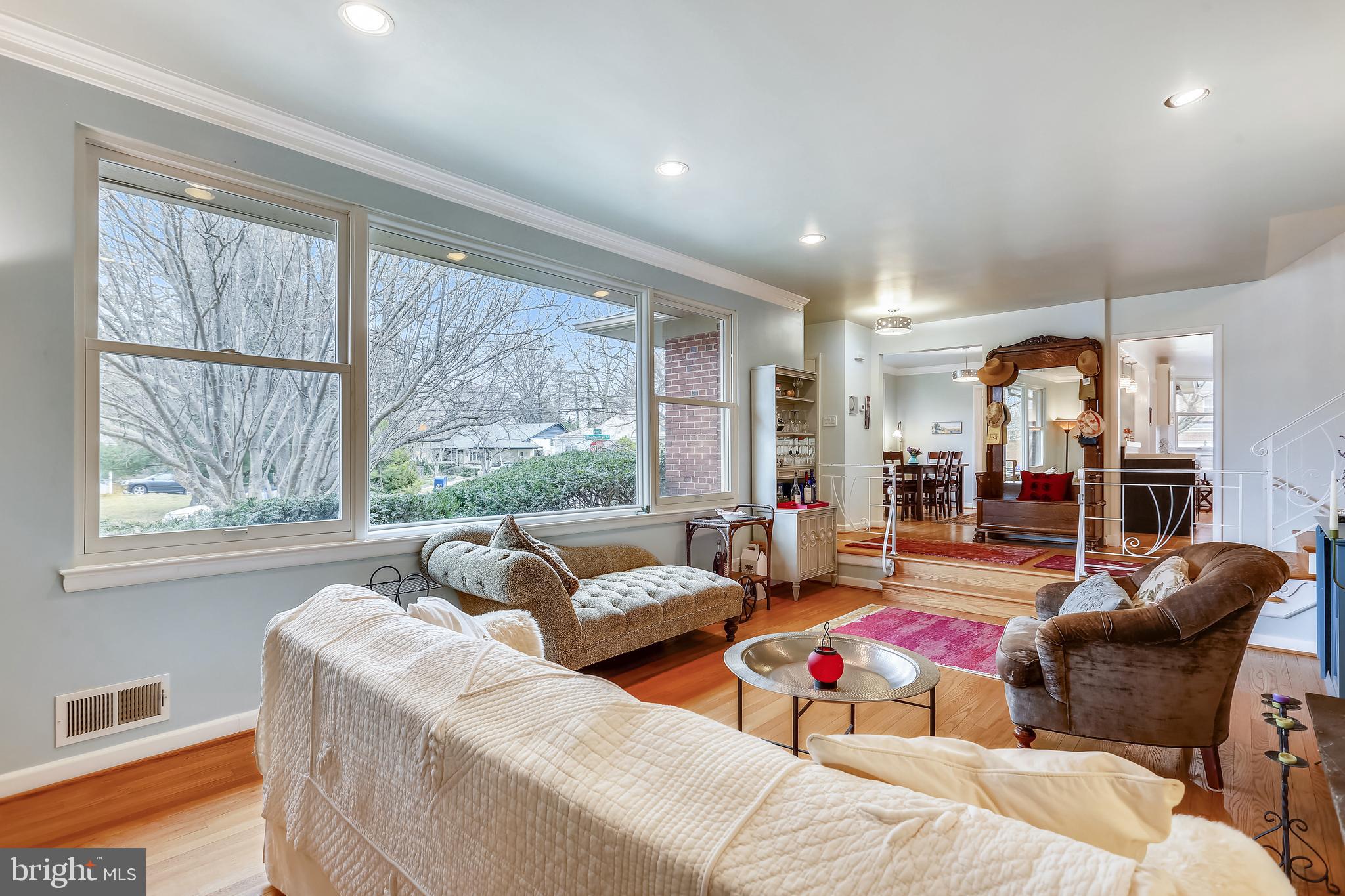 9115 Brierly Road Chevy Chase, MD 20815 - Photo 6 of 51