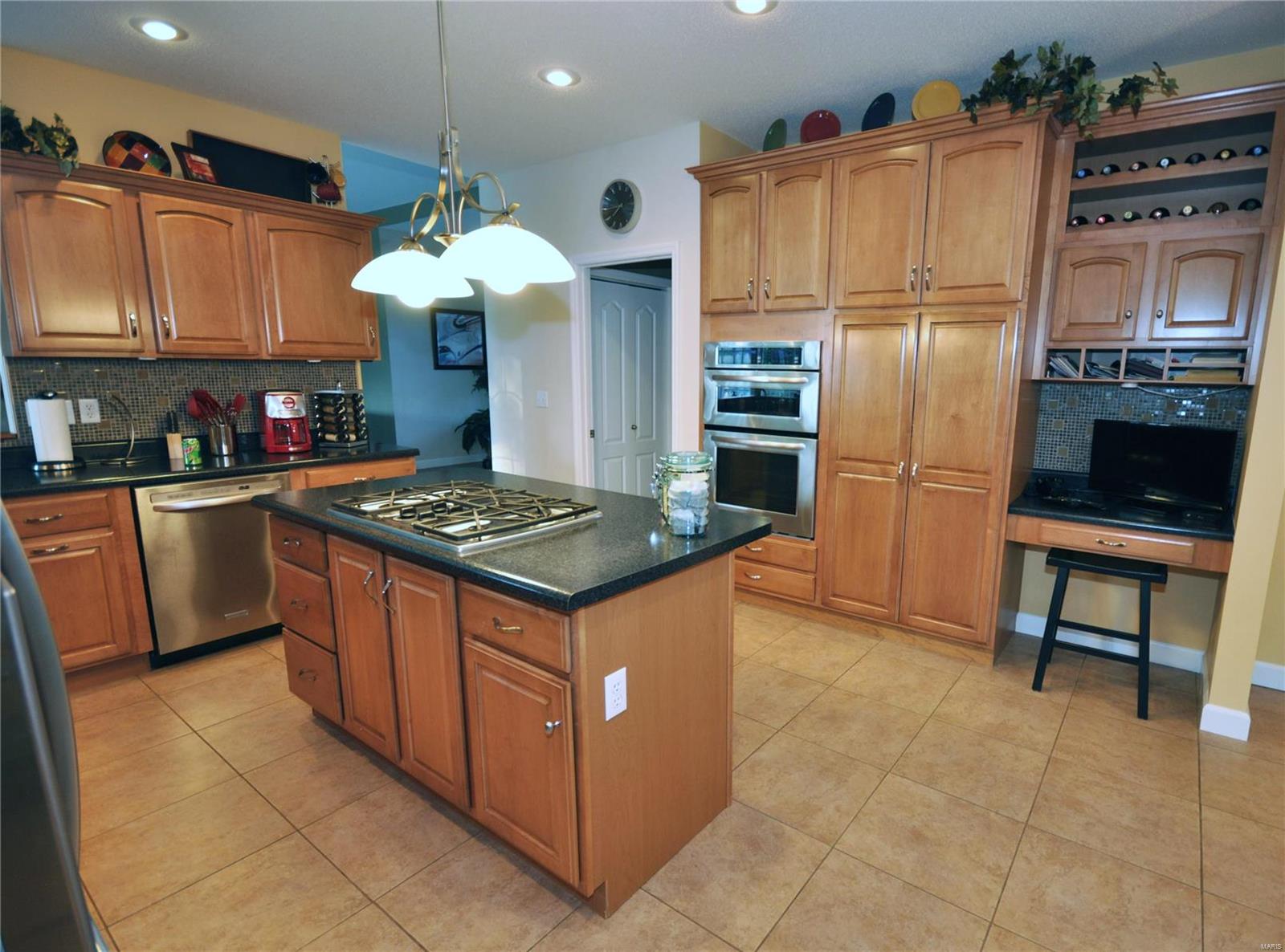 2213 Steinkoenig School Road Highland, IL 62249 - Photo 13 of 47 Gallery Image 13