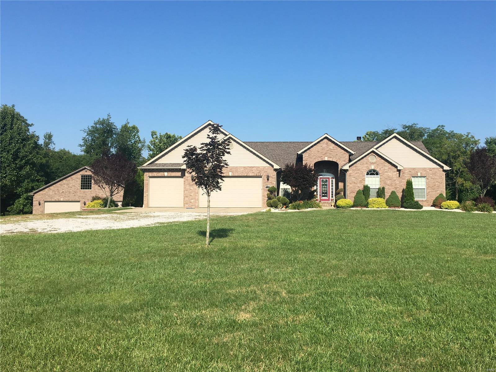 2213 Steinkoenig School Road Highland, IL 62249 - Photo 3 of 47 Gallery Image 3