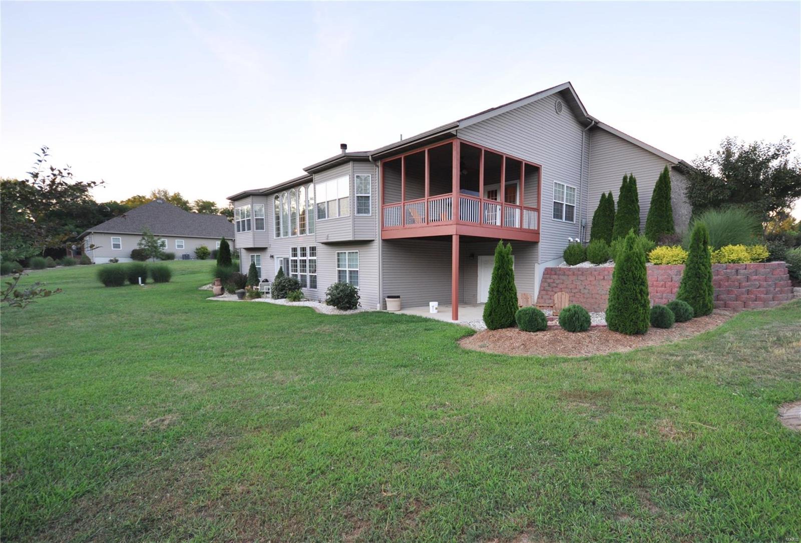 2213 Steinkoenig School Road Highland, IL 62249 - Photo 40 of 47 Gallery Image 40