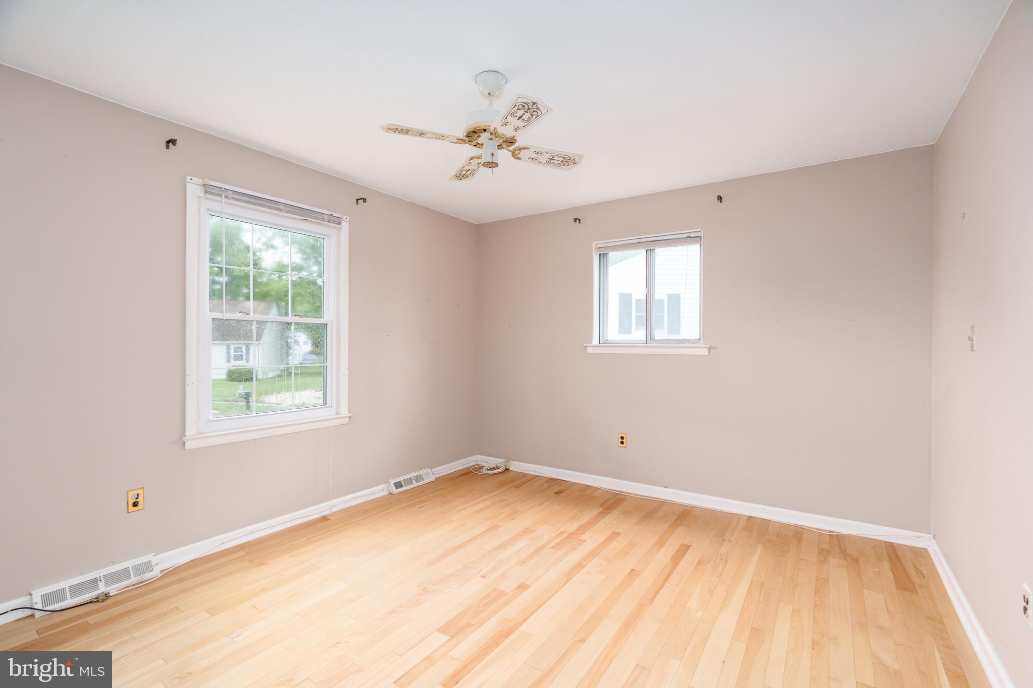 2 St Pats Circle Elkton, MD 21921 - Photo 7 of 22 an empty room with a window