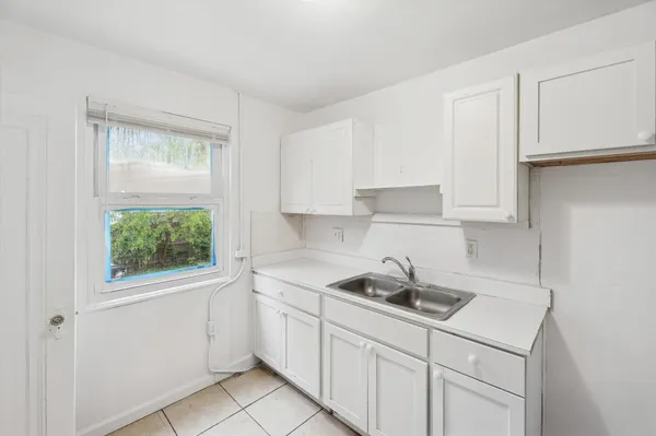 $92,500 | 19250 Charest Street, Detroit, MI 48234