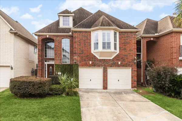 $2,550 | 11215 Royce Palms Drive, Houston, TX 77042