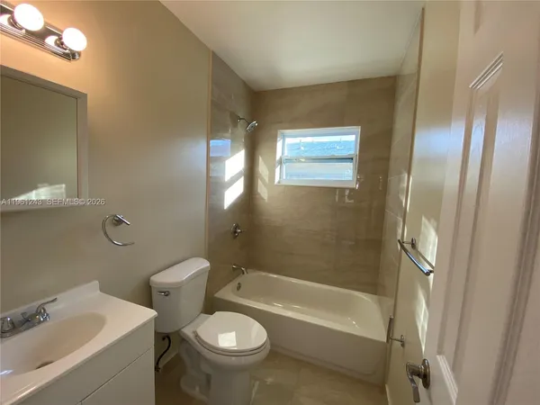 $2,800 | 1158 Southwest 11th Avenue, Unit 1160, Miami, FL 33129