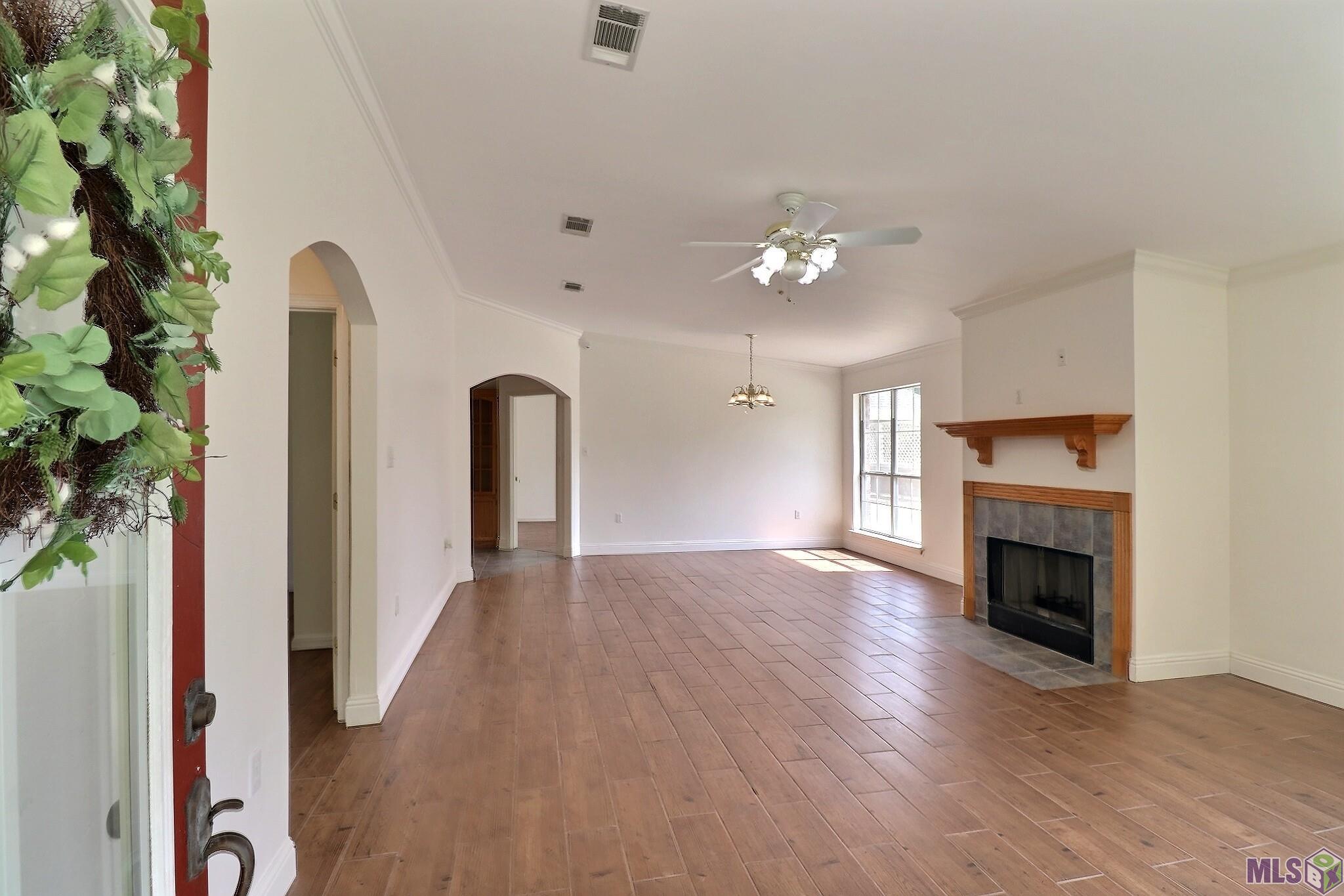 10561 Eagle Crest Road Denham Springs, LA 70726 - Photo 12 of 27 Gallery Image 12