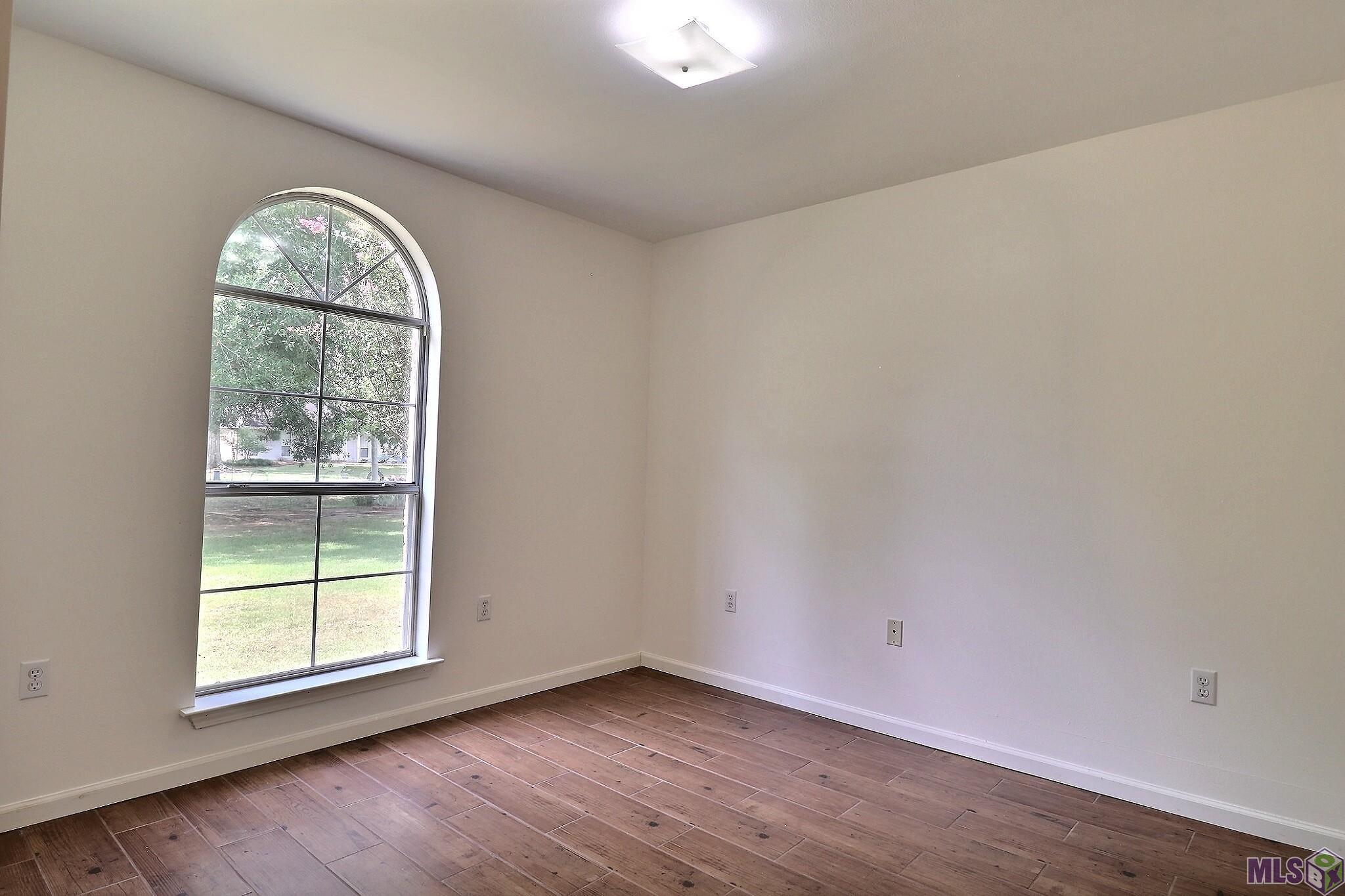 10561 Eagle Crest Road Denham Springs, LA 70726 - Photo 15 of 27 Gallery Image 15