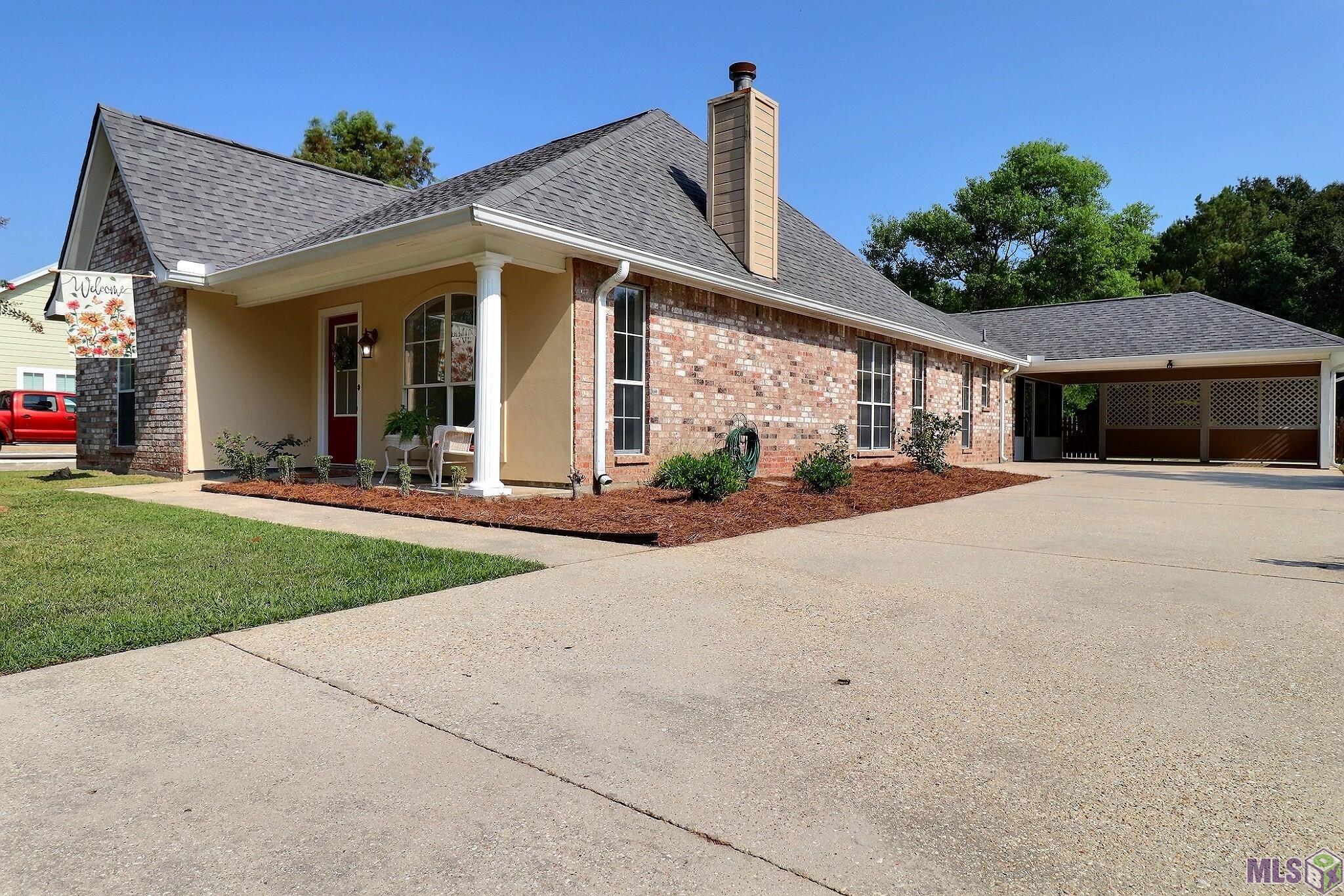 10561 Eagle Crest Road Denham Springs, LA 70726 - Photo 4 of 27 Gallery Image 4