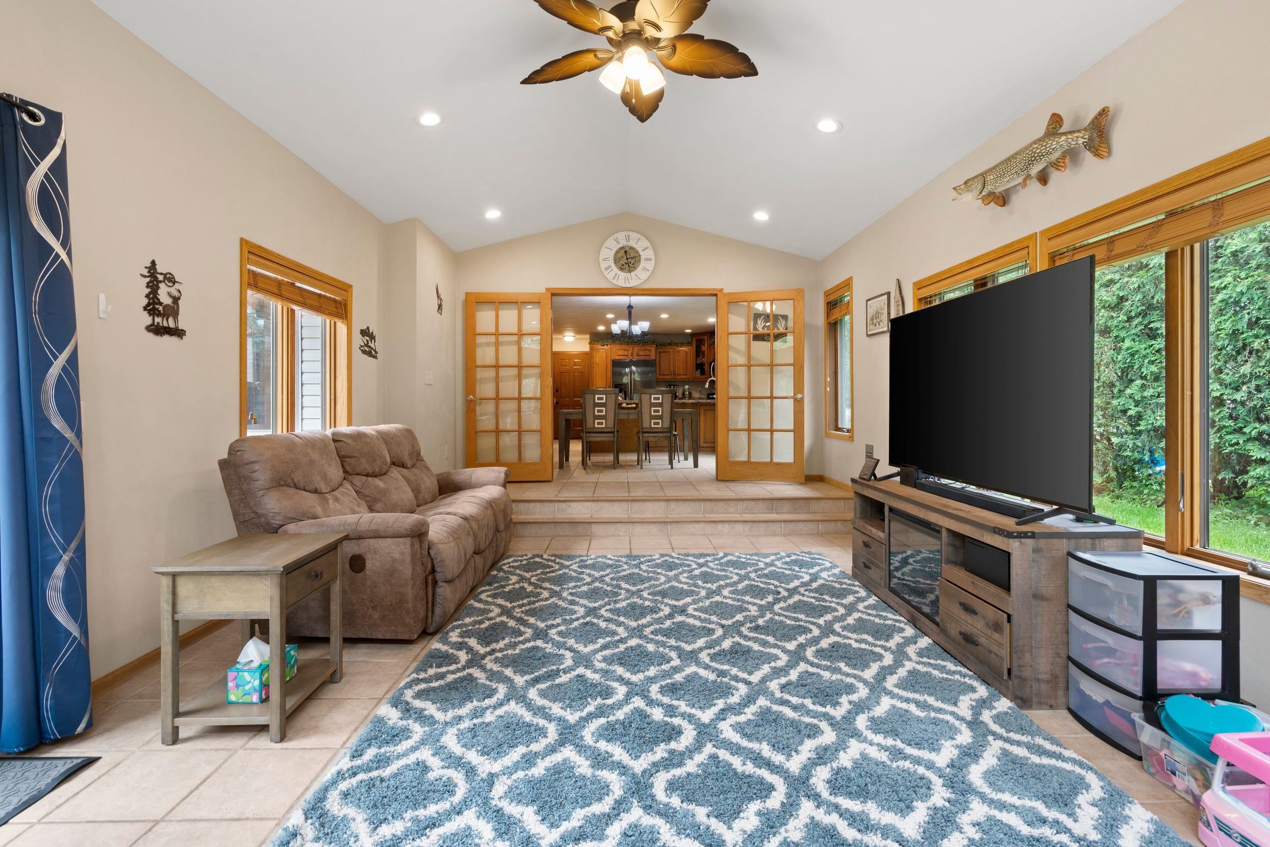 W2585 Oakbrook Court Appleton, WI 54915 - Photo 32 of 56