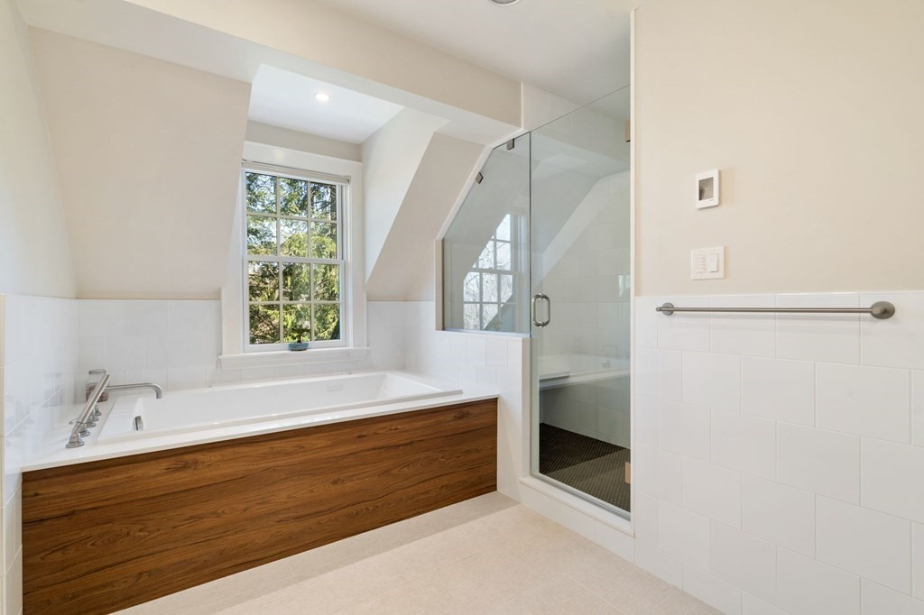 11 Rockridge Road Wellesley, MA 02481 - Photo 19 of 39 Gallery Image 19