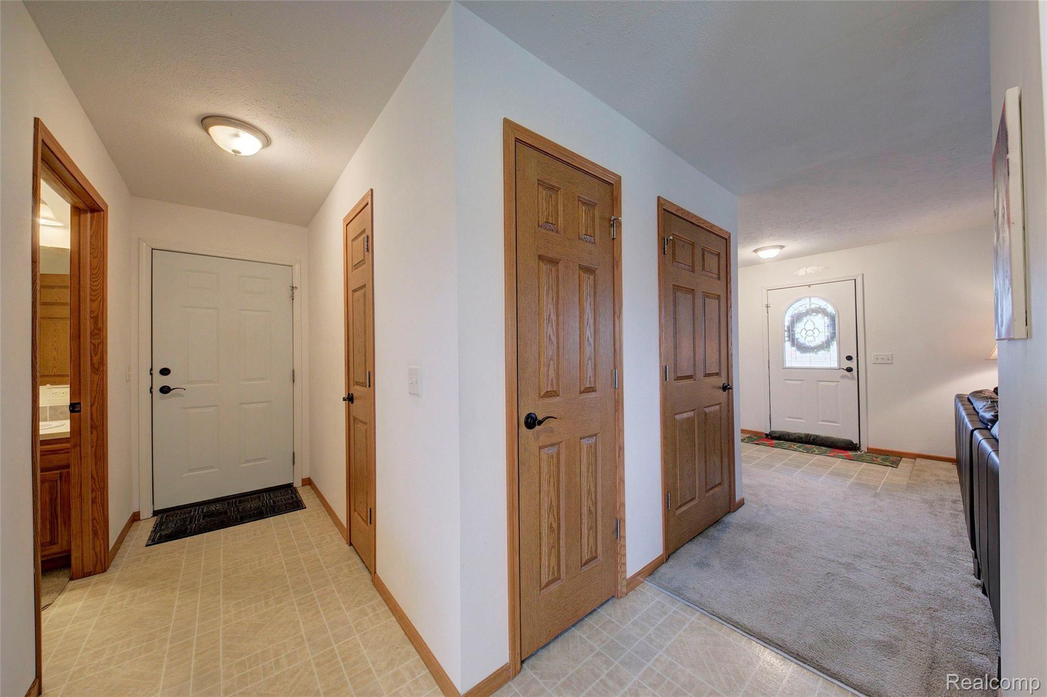 831 Laplaisance Road Monroe, MI 48161 - Photo 10 of 36 4H8A6419_20_21.jpg