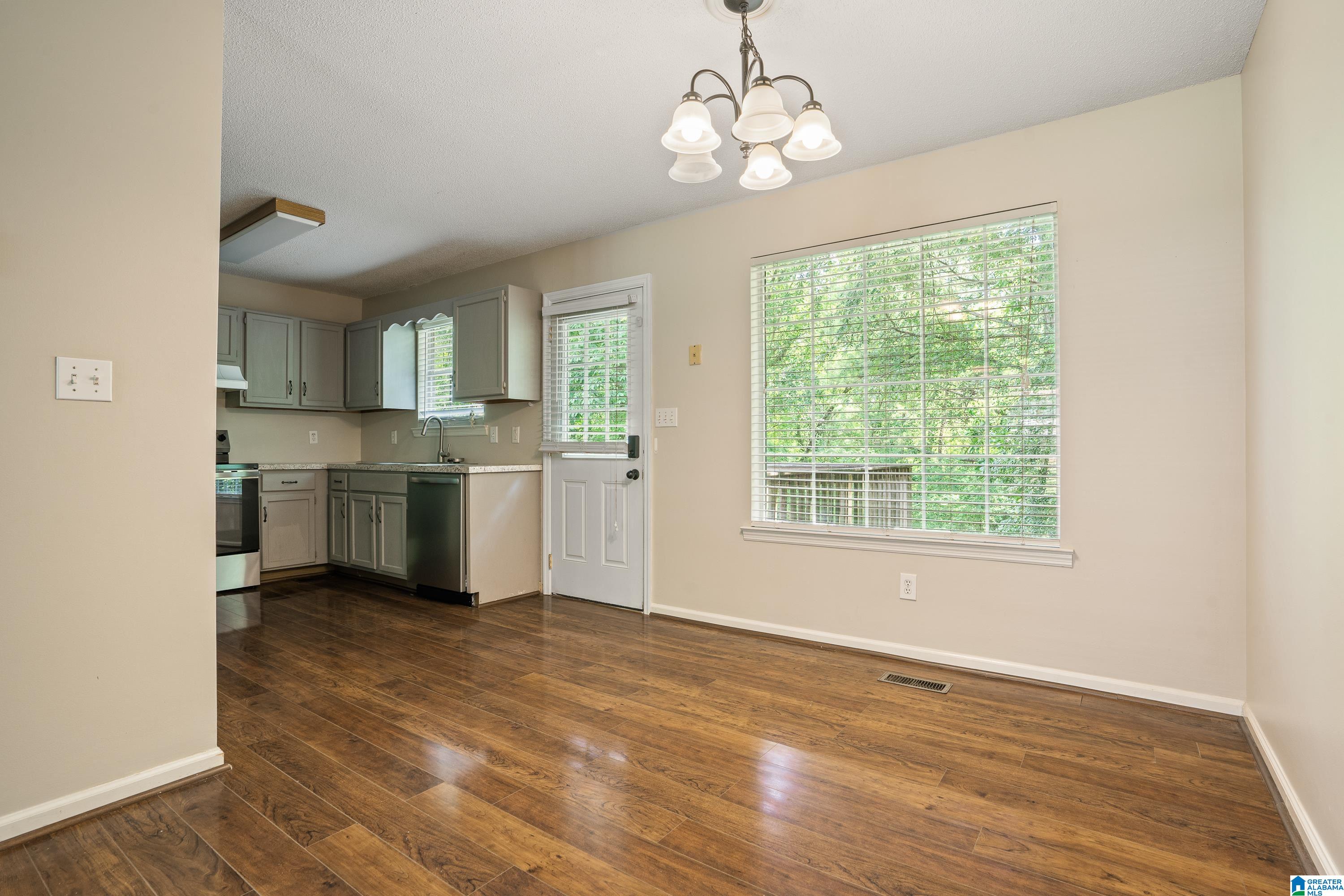 1940 Outwood Road Fultondale, AL 35068 - Photo 7 of 27