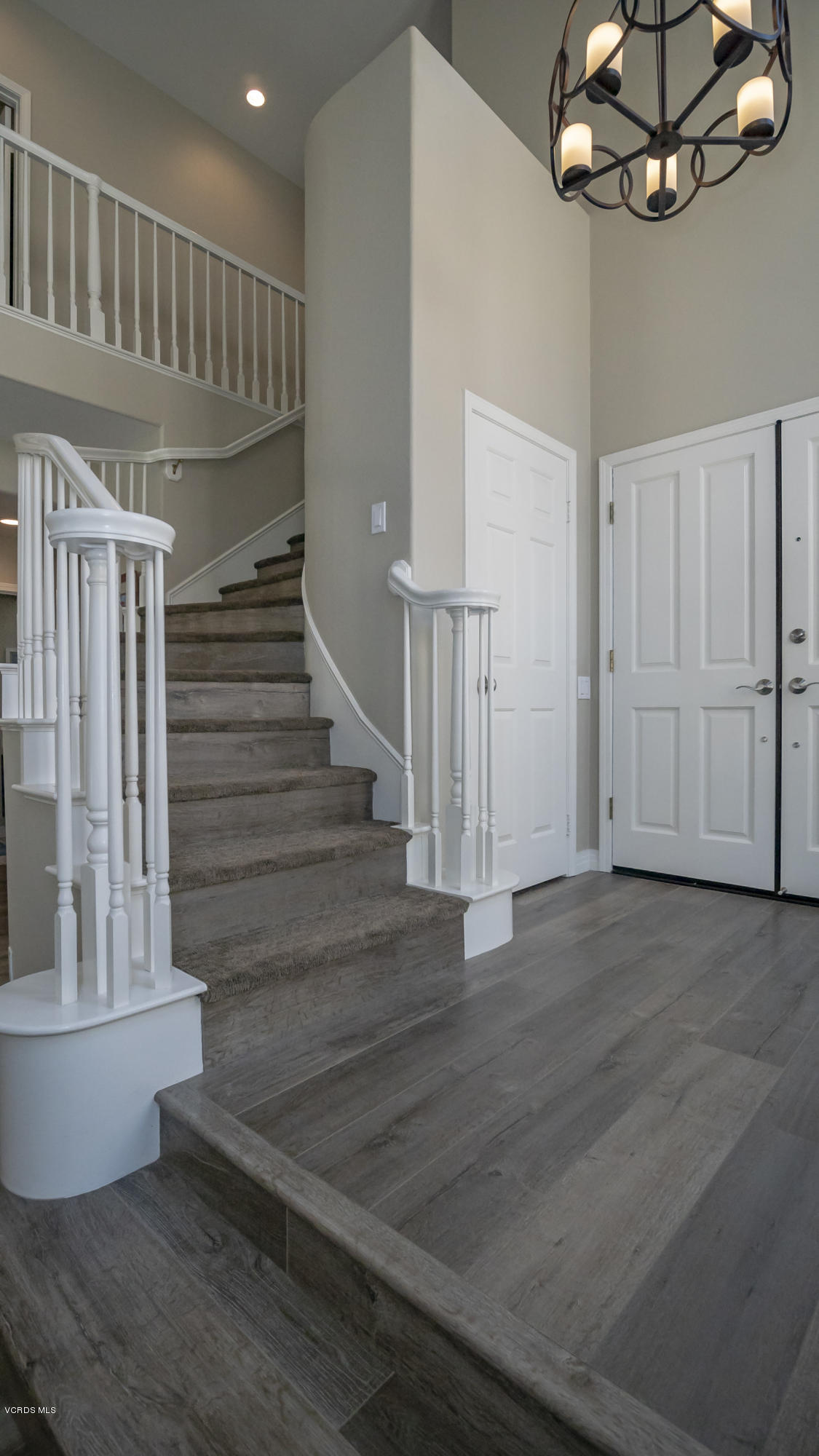 3944 Sunsetridge Road Moorpark, CA 93021 - Photo 2 of 25 a view of entryway and hall with wooden floor