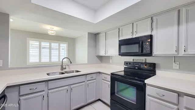 $1,550 | 8627 North Shadow Lane, Peoria, AZ 85345