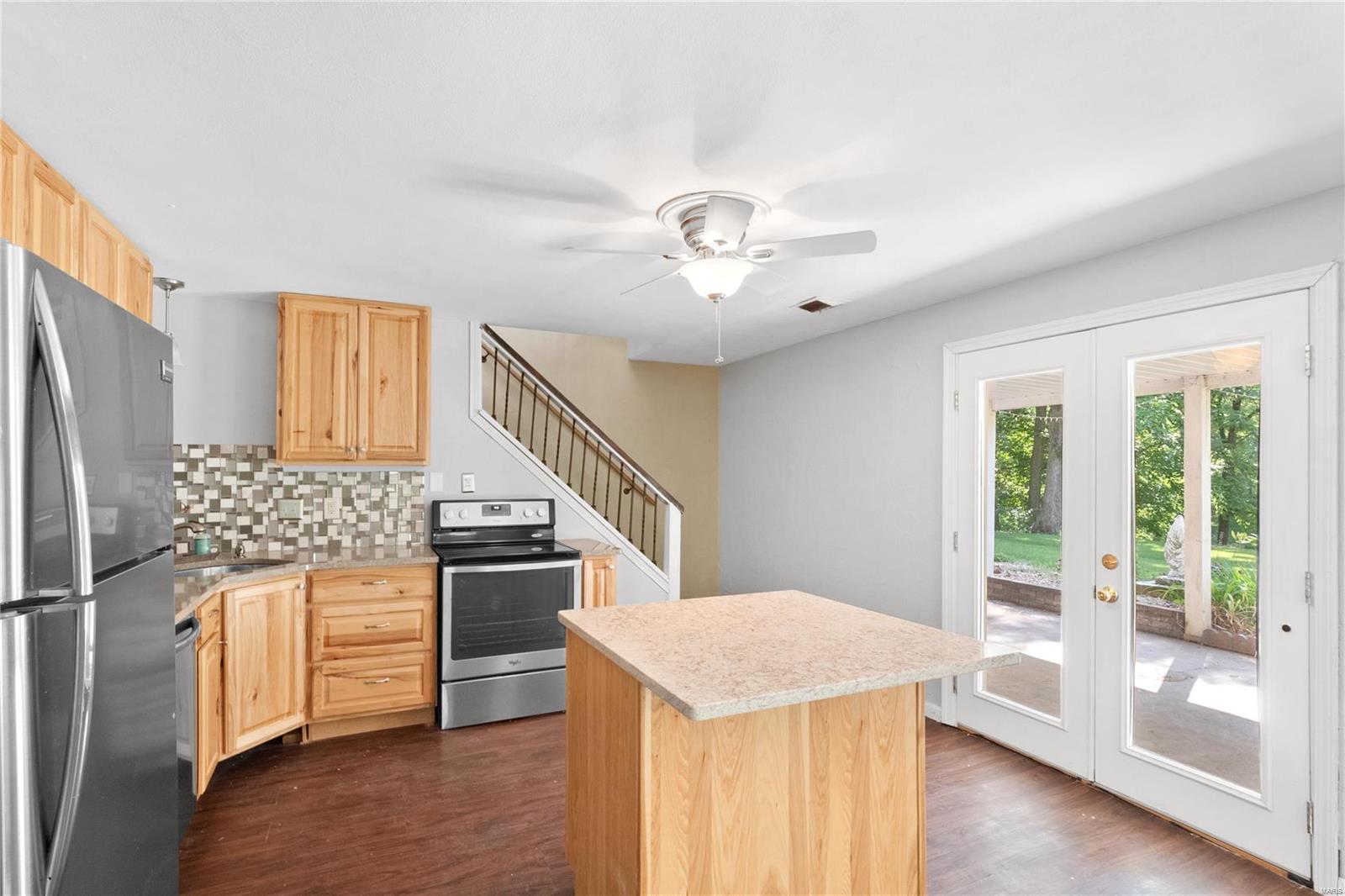 254 Gall Road Columbia, IL 62236 - Photo 16 of 34 Gallery Image 16