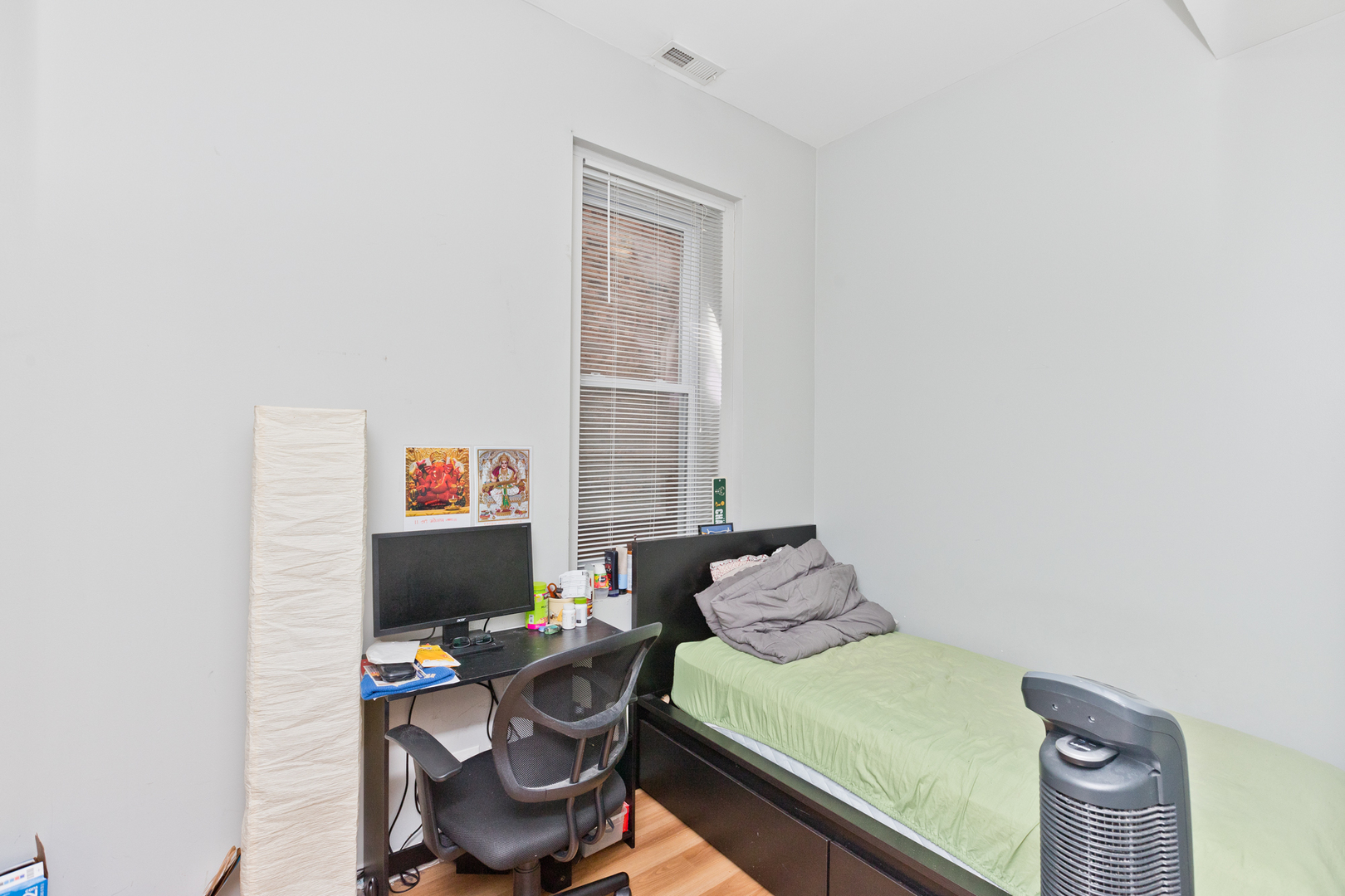 1431 West Flournoy Street, Unit 1F Chicago, IL 60607 - Photo 7 of 9