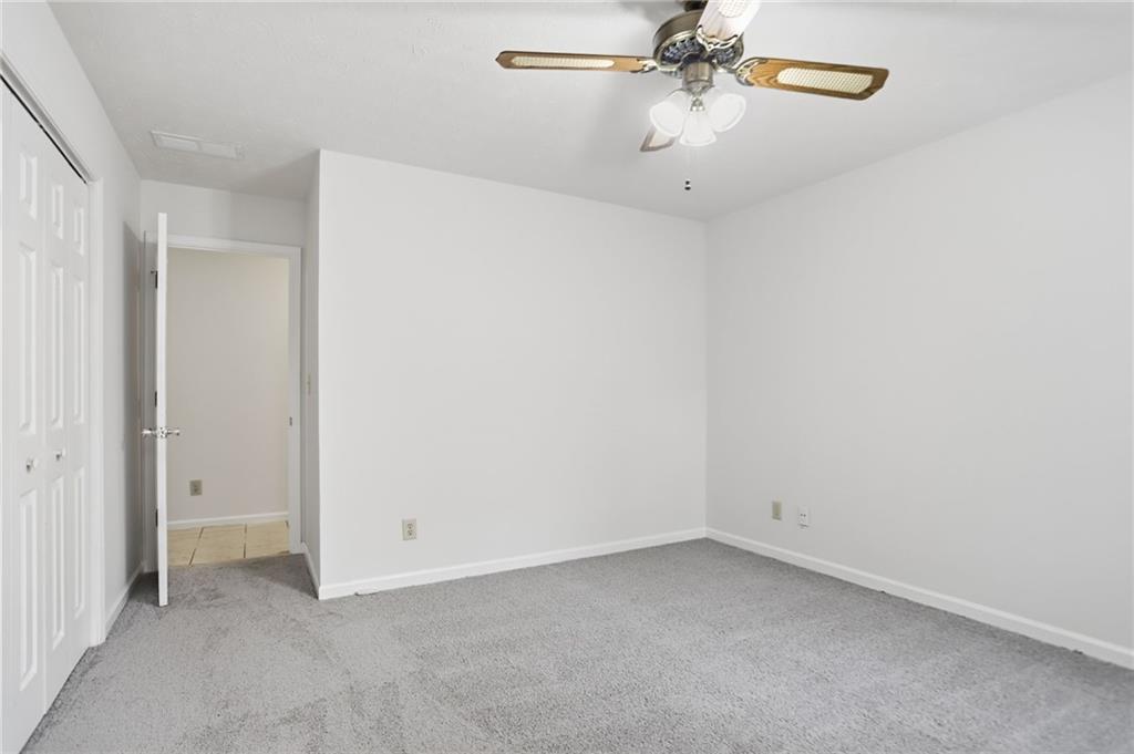 889 Lakeview Road Grayson, GA 30017 - Photo 17 of 35