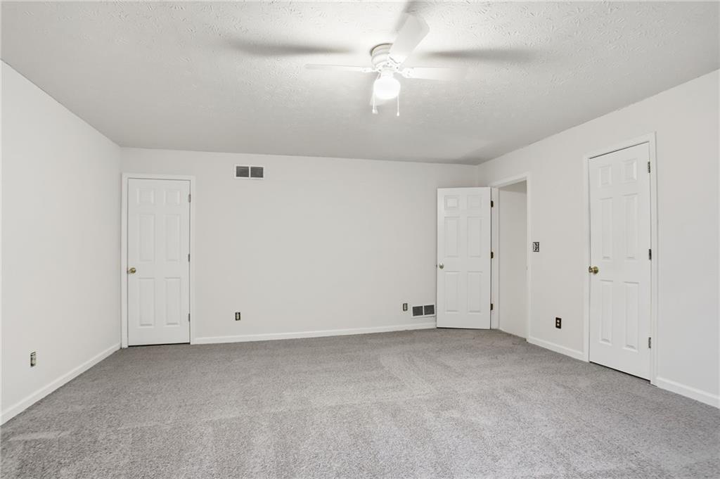 889 Lakeview Road Grayson, GA 30017 - Photo 19 of 35