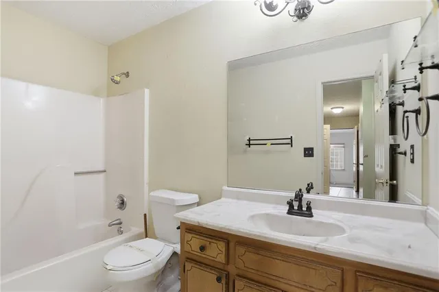 $334,900 | 889 Lakeview Road, Grayson, GA 30017