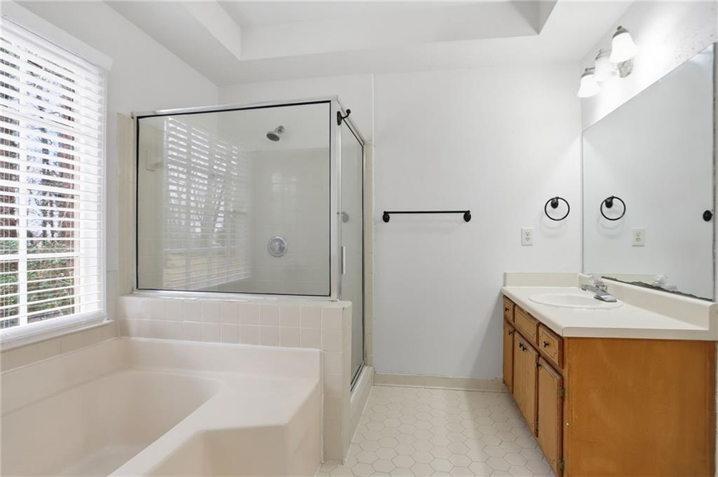 889 Lakeview Road Grayson, GA 30017 - Photo 21 of 35