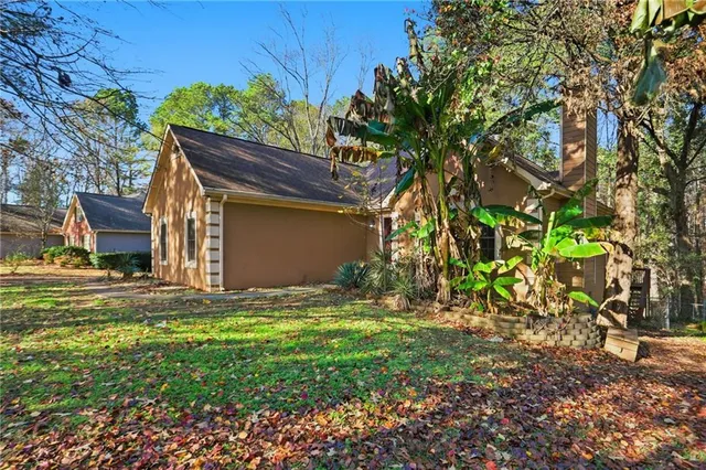 $334,900 | 889 Lakeview Road, Grayson, GA 30017