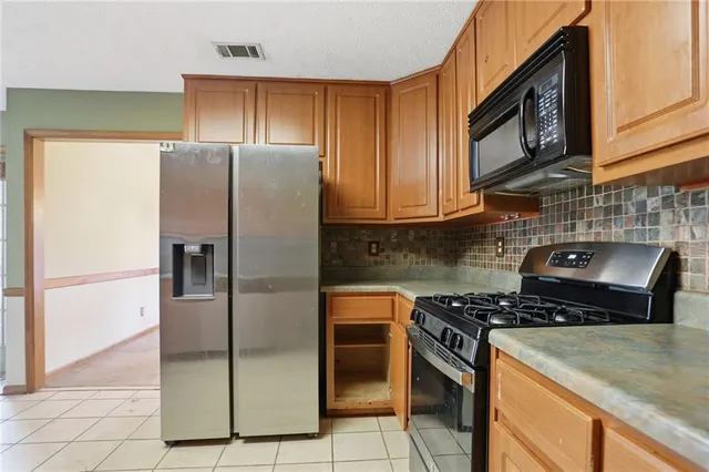 $334,900 | 889 Lakeview Road, Grayson, GA 30017