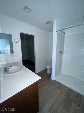 $2,200 | 7010 Sol Brillante Street, North Las Vegas, NV 89086