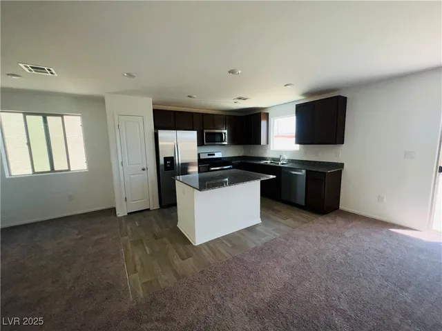 $2,200 | 7010 Sol Brillante Street, North Las Vegas, NV 89086
