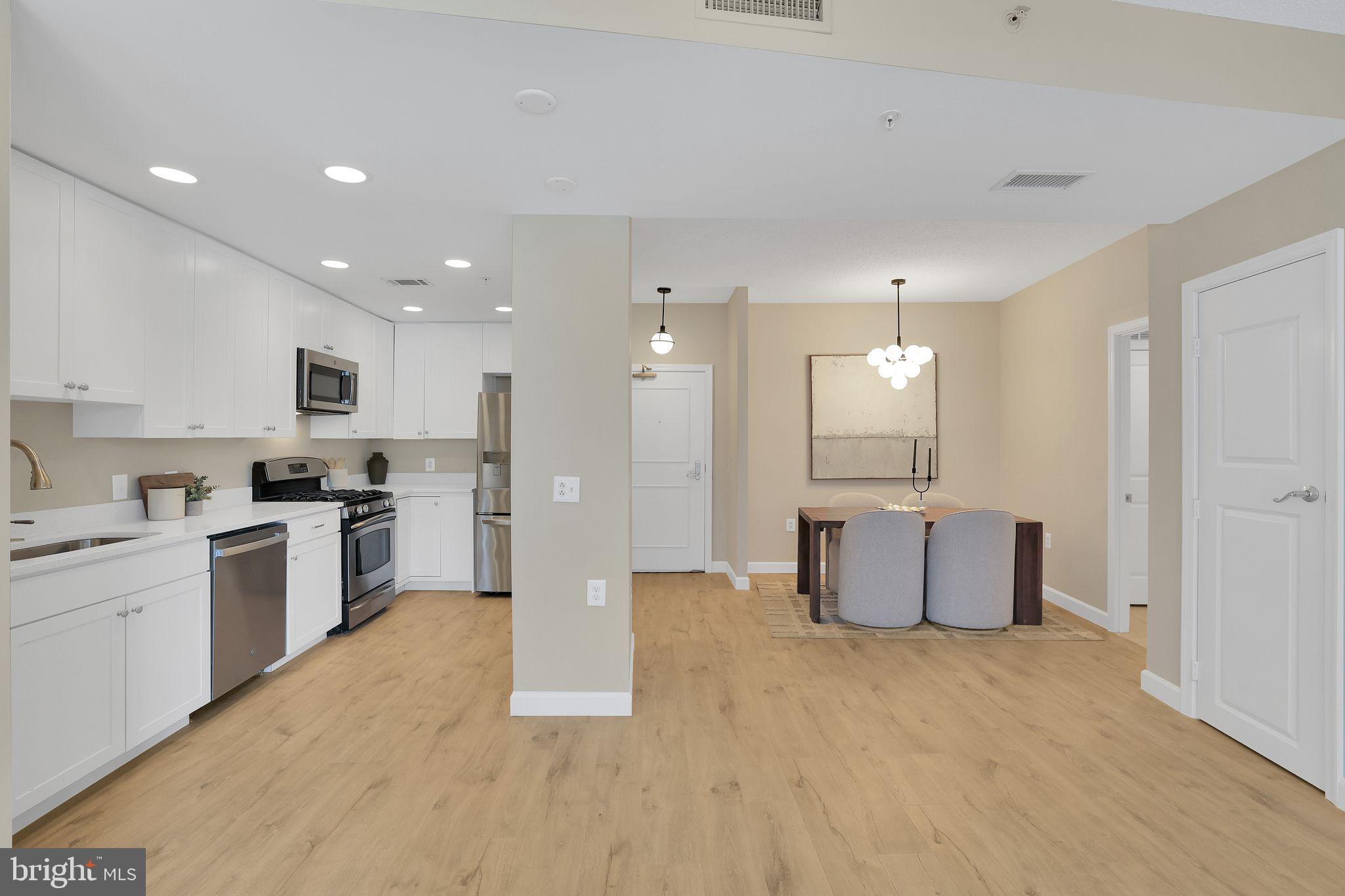 3600 South Glebe Road, Unit 321W Arlington, VA 22202 - Photo 51 of 51 Modern open floor plan