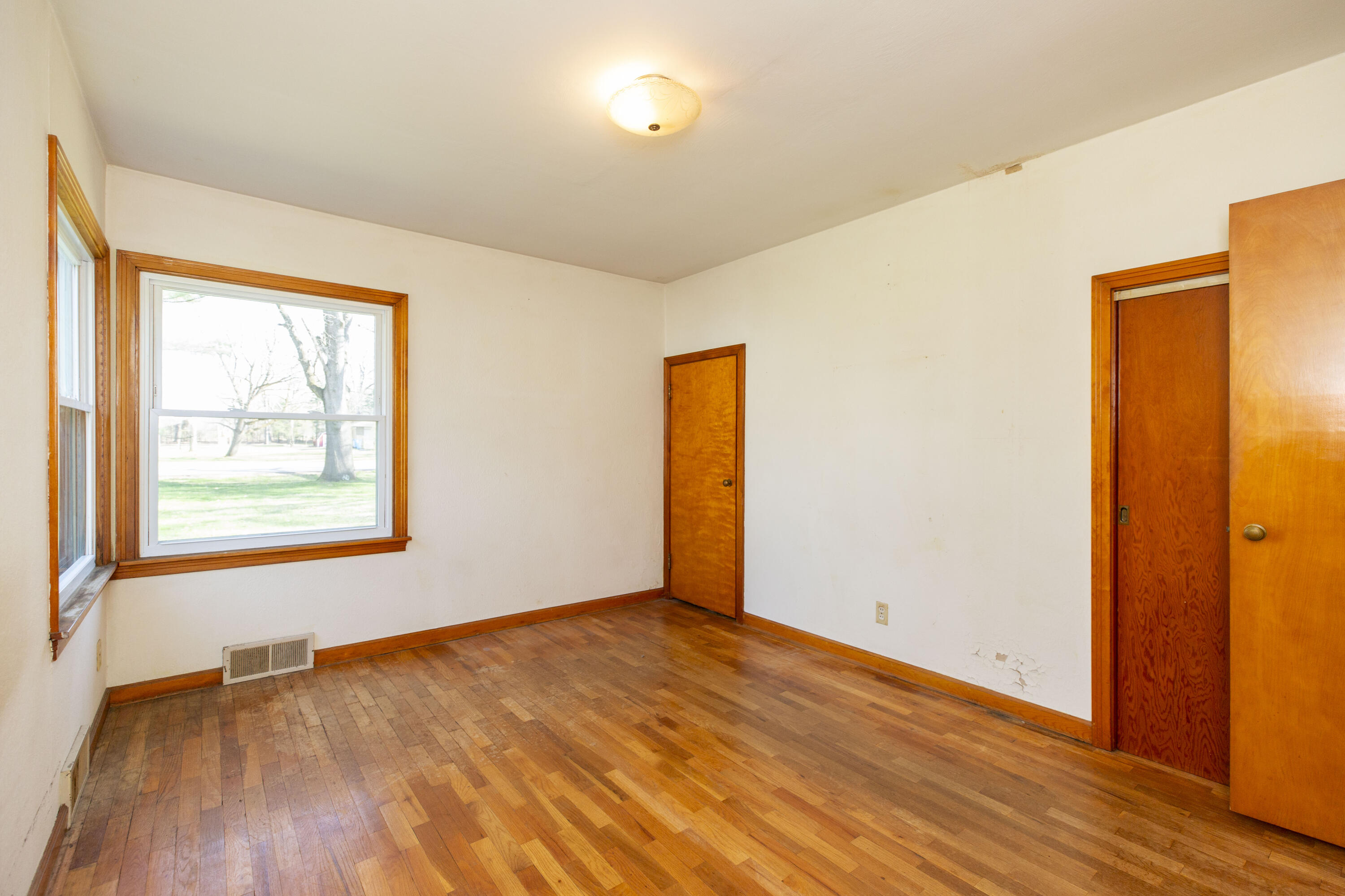 1216 East Bertrand Road Niles, MI 49120 - Photo 16 of 30 1216 Bertrand_2024_3624