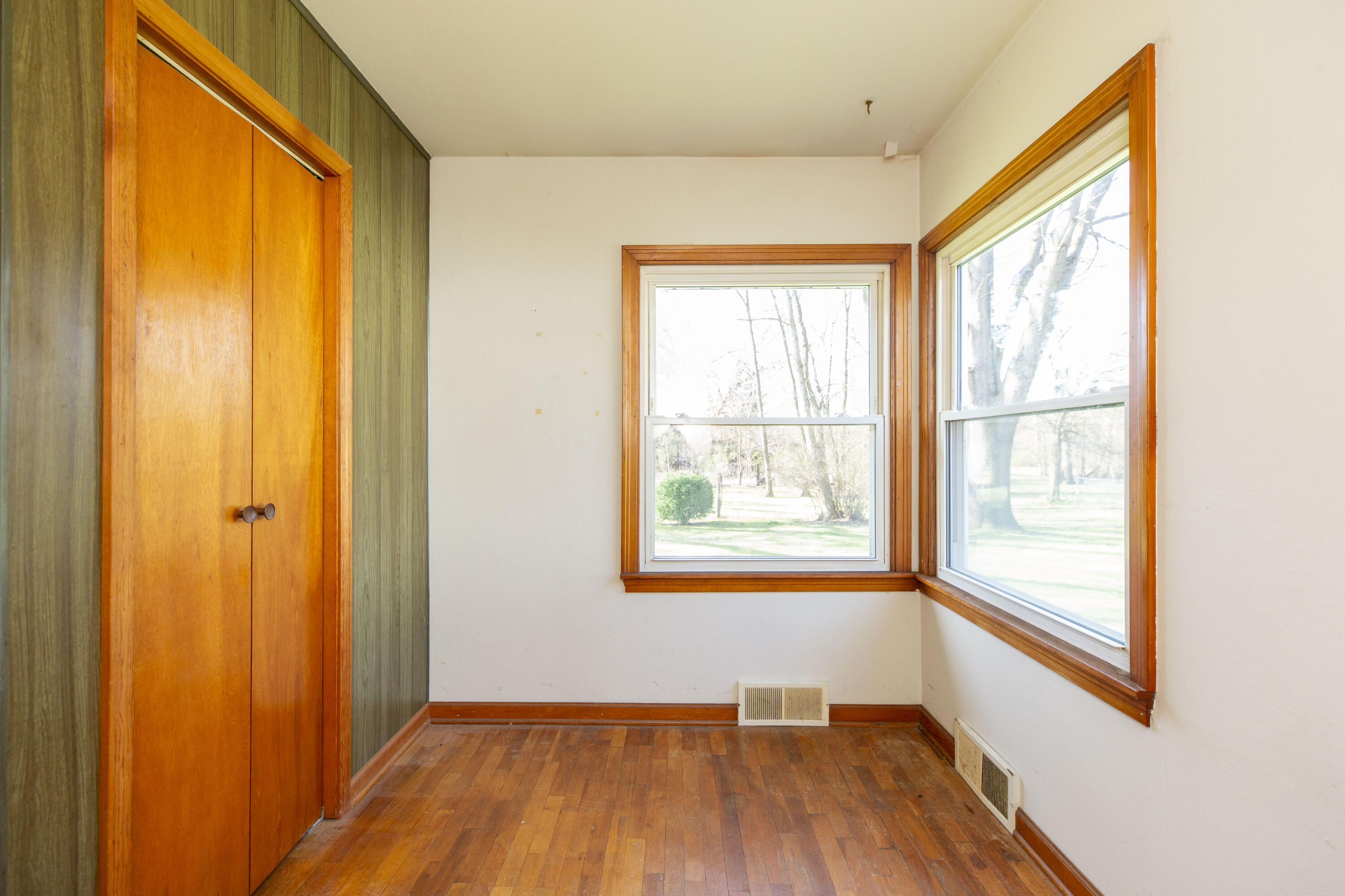 1216 East Bertrand Road Niles, MI 49120 - Photo 18 of 30 1216 Bertrand_2024_3627