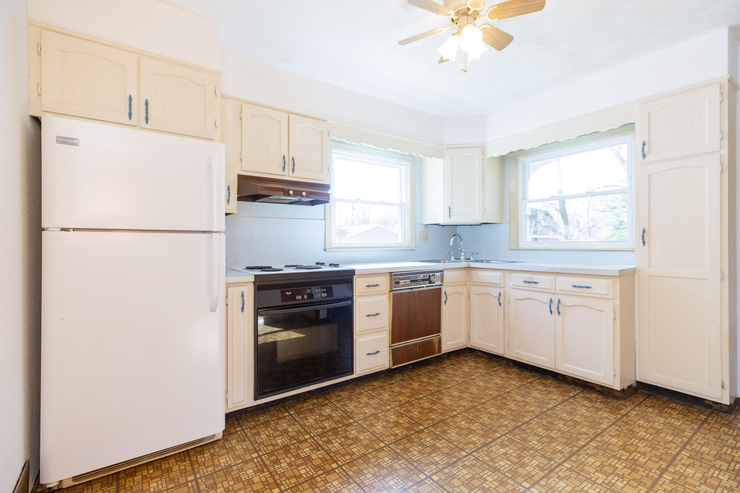 1216 East Bertrand Road Niles, MI 49120 - Photo 7 of 30 1216 Bertrand_2024_3608