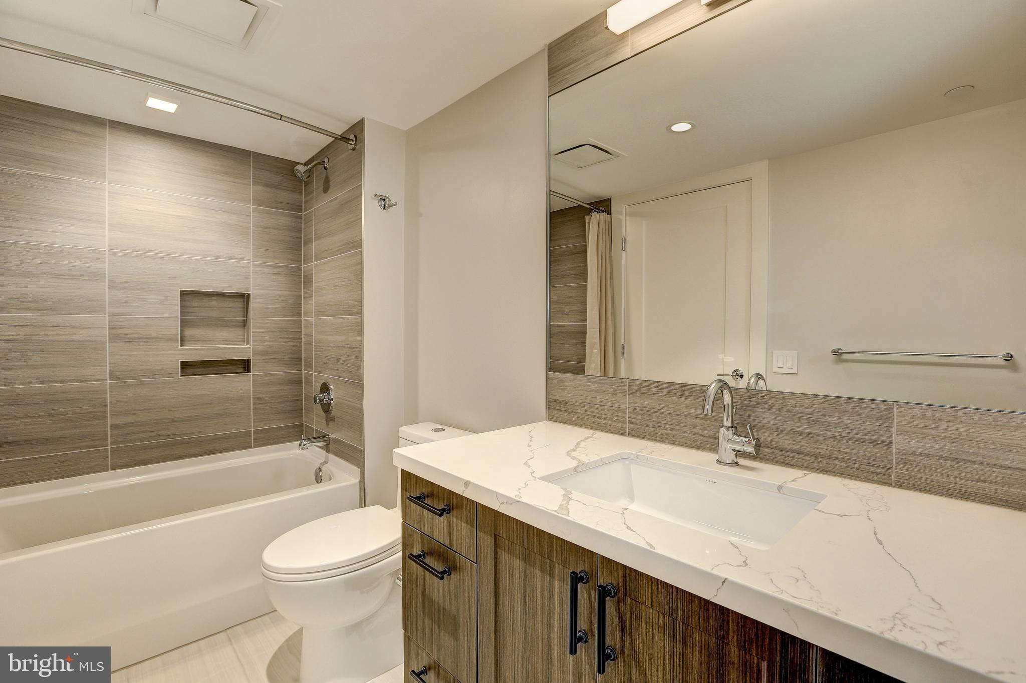 320-3 Florida Avenue Northeast, Unit PH3 Washington, DC 20002 - Photo 31 of 46 Upper Level Full Bath
