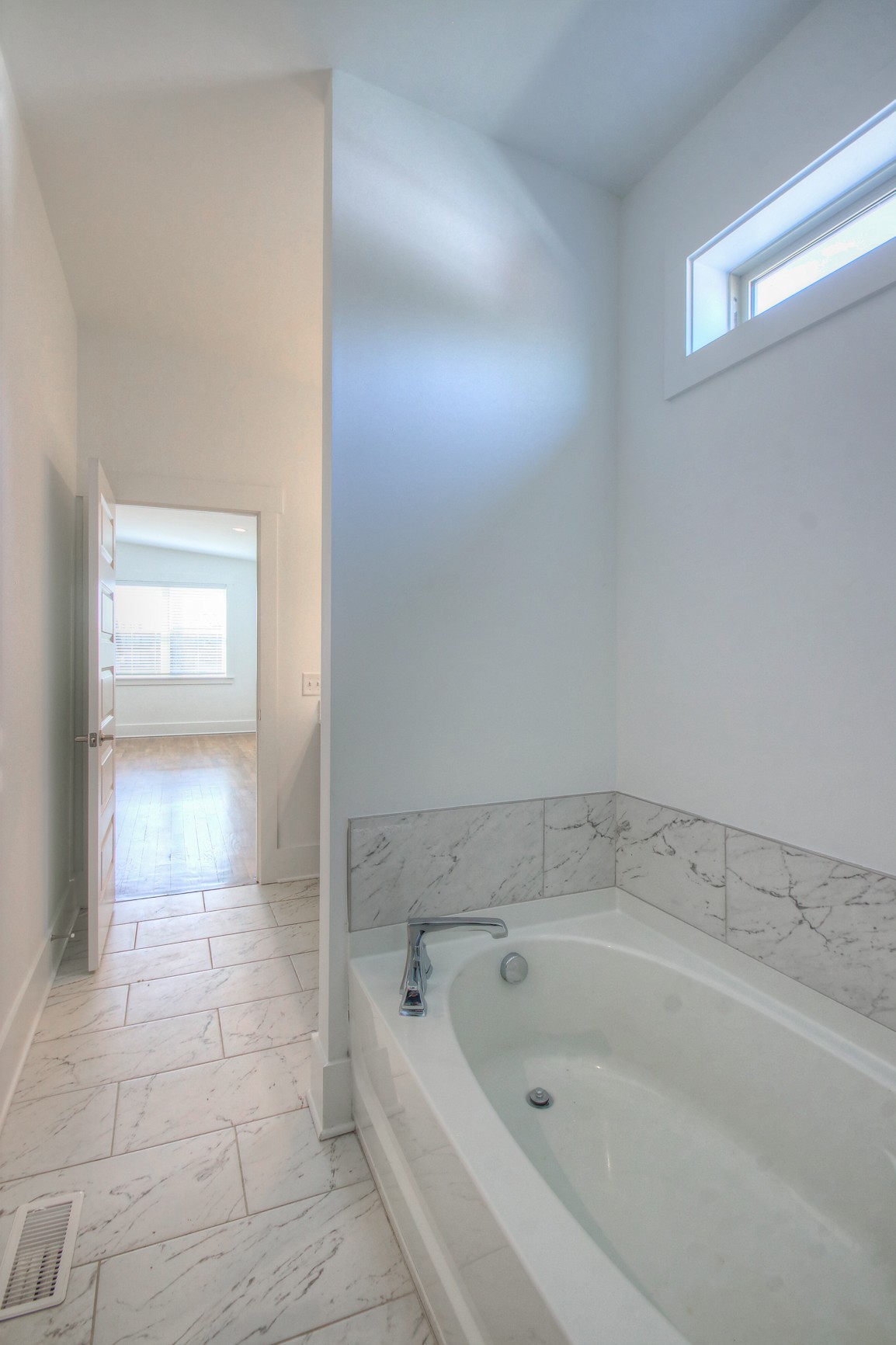 341 Edwin Street, Unit A Nashville, TN 37207 - Photo 33 of 37 a bathroom with a bathtub