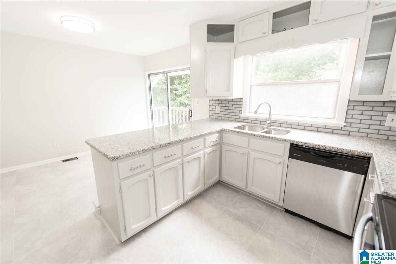 7860 Rugby Court Birmingham, AL 35206 - Photo 6 of 27