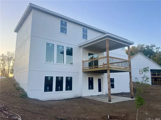 $453,900 | 1345 North Holland Court, Independence, MO 64056