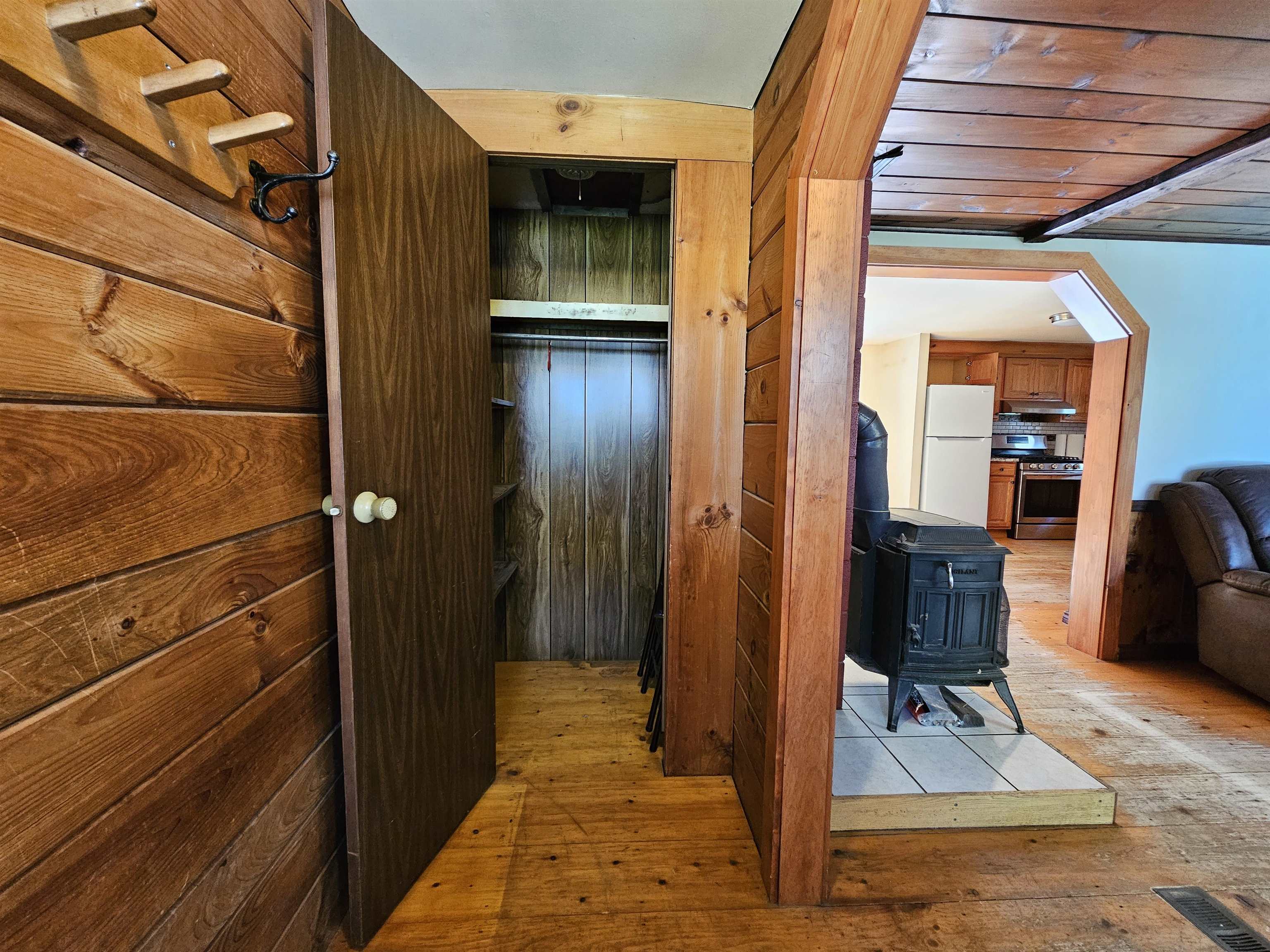 818 Davidson Hill Road Chester, VT 05143 - Photo 24 of 39