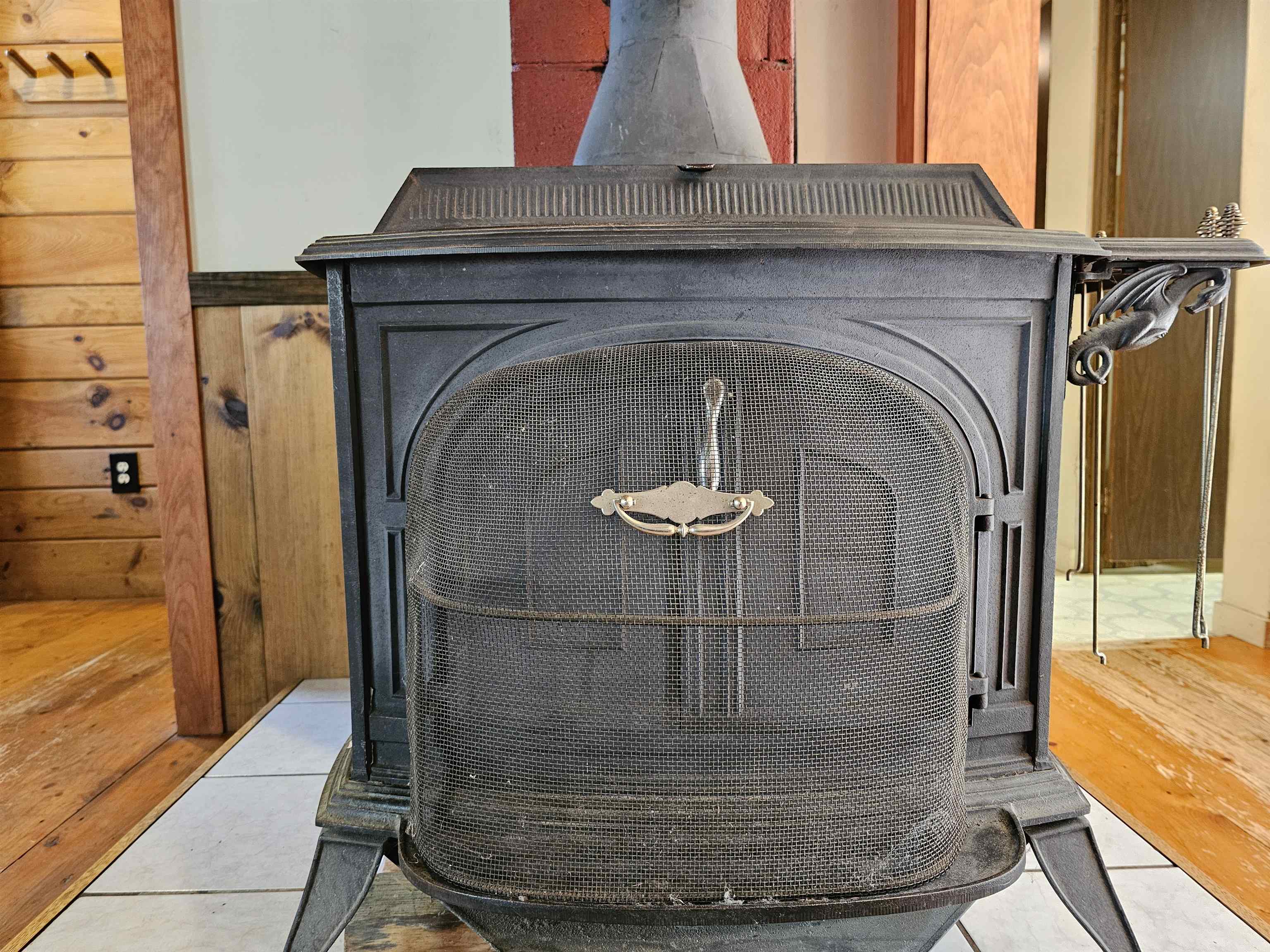 818 Davidson Hill Road Chester, VT 05143 - Photo 10 of 39