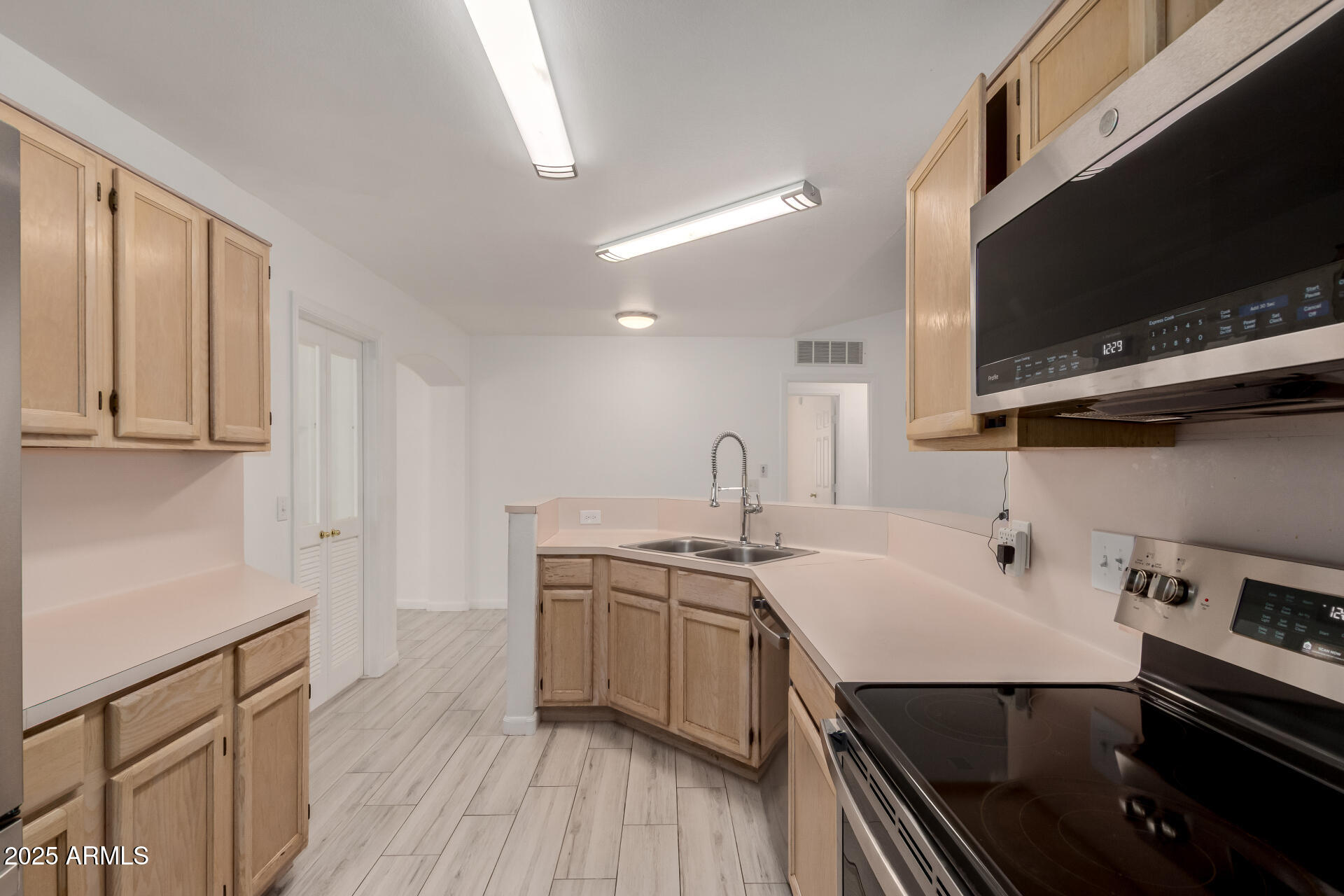 1426 East Redfield Road Gilbert, AZ 85234 - Photo 34 of 49 1426 E Redfield Rd